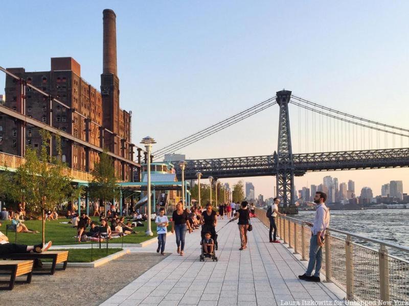 Fawlty Towers In Williamsburg Apartment New York Exterior photo
